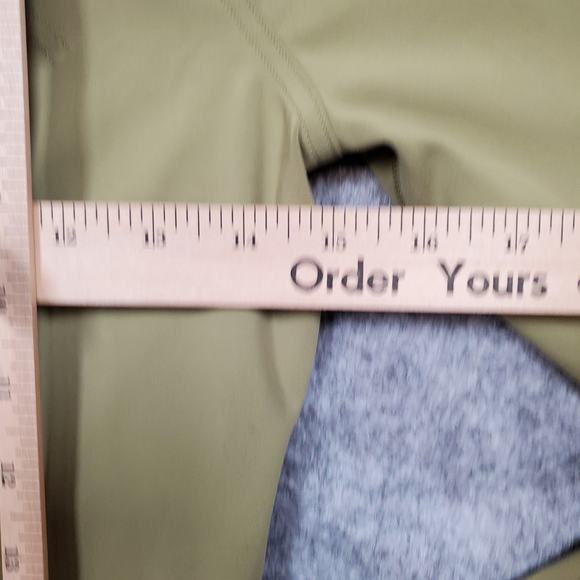 Lululemon Jacket Womens 4 InStill Bronze Green Full Zip Fitted Athleisure Run - Picture 6 of 10